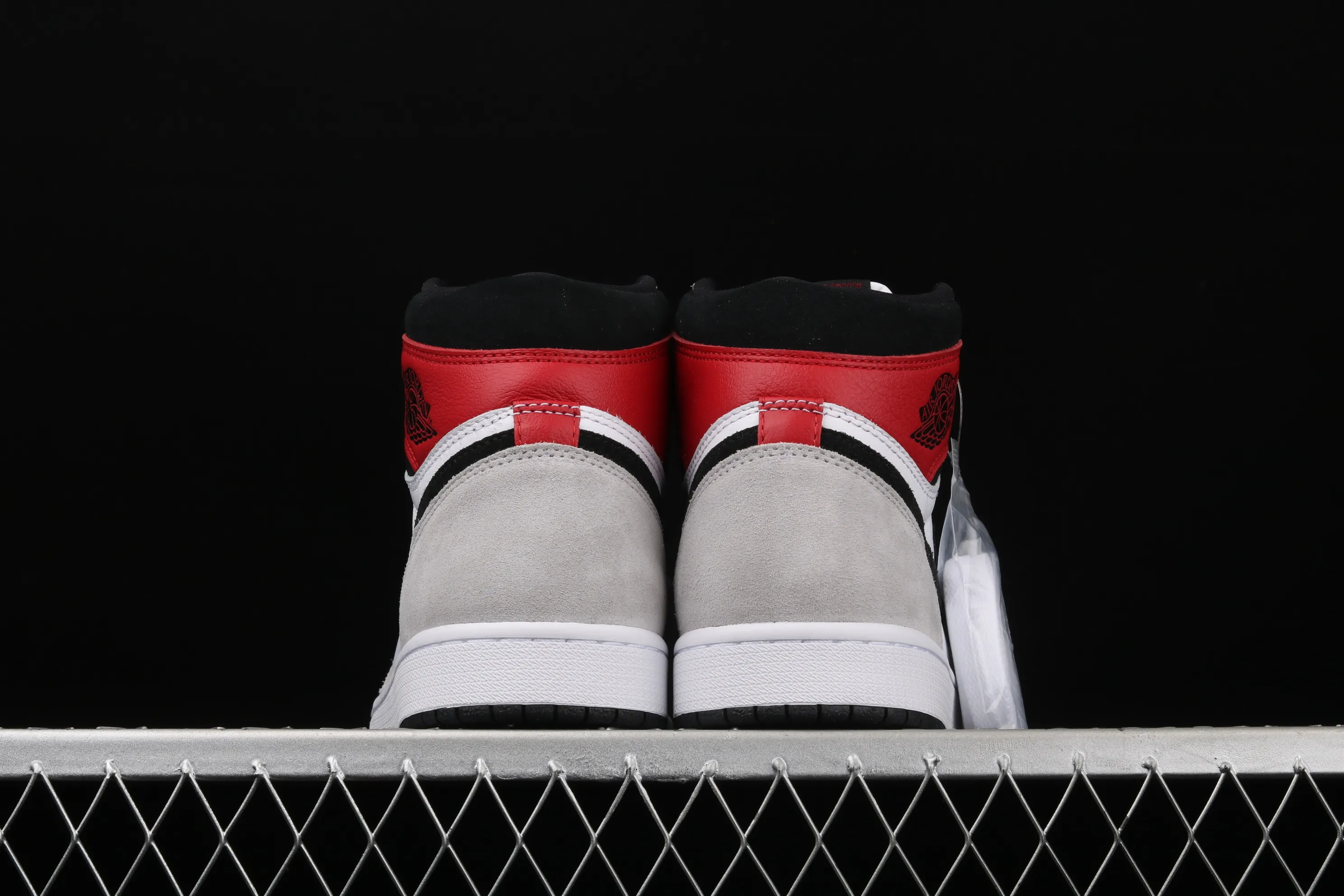 All categories Air Jordan Jordan series basketball shoes Air Jordan 1 High pure original version Air Jordan 1 Light Smoke Gray AJ1 Joe 1 light smoke gray 555088-126